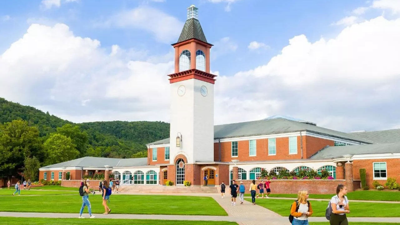Quinnipiac quad