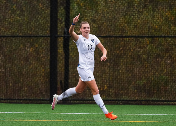 Quinnipiac forward Rebecca Cooke led the NCAA in goals in 2022 with 22.