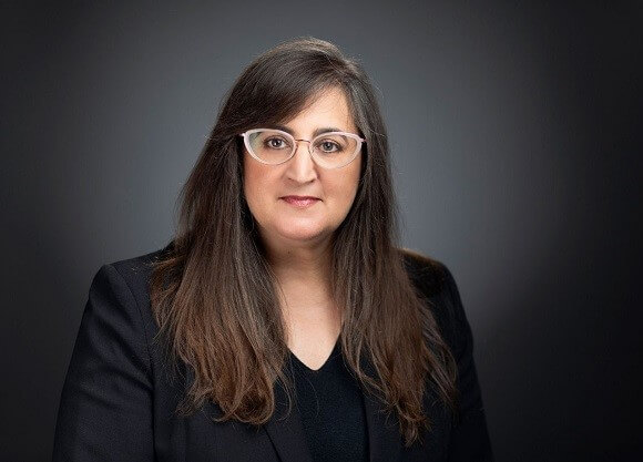 Janelle Chiasera headshot