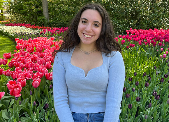 Headshot of Anna Kaplan