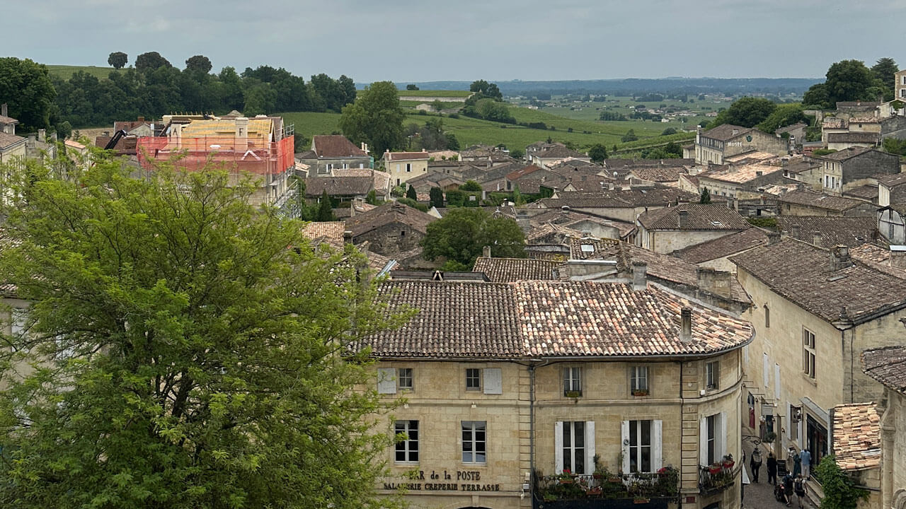 Overview of old village in Saint-&Eacute;milion, France