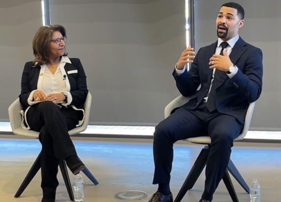 Connecticut State Treasurer Erick Russell and Poonam Arora, associate dean of faculty affairs and strategic initiatives and professor of management