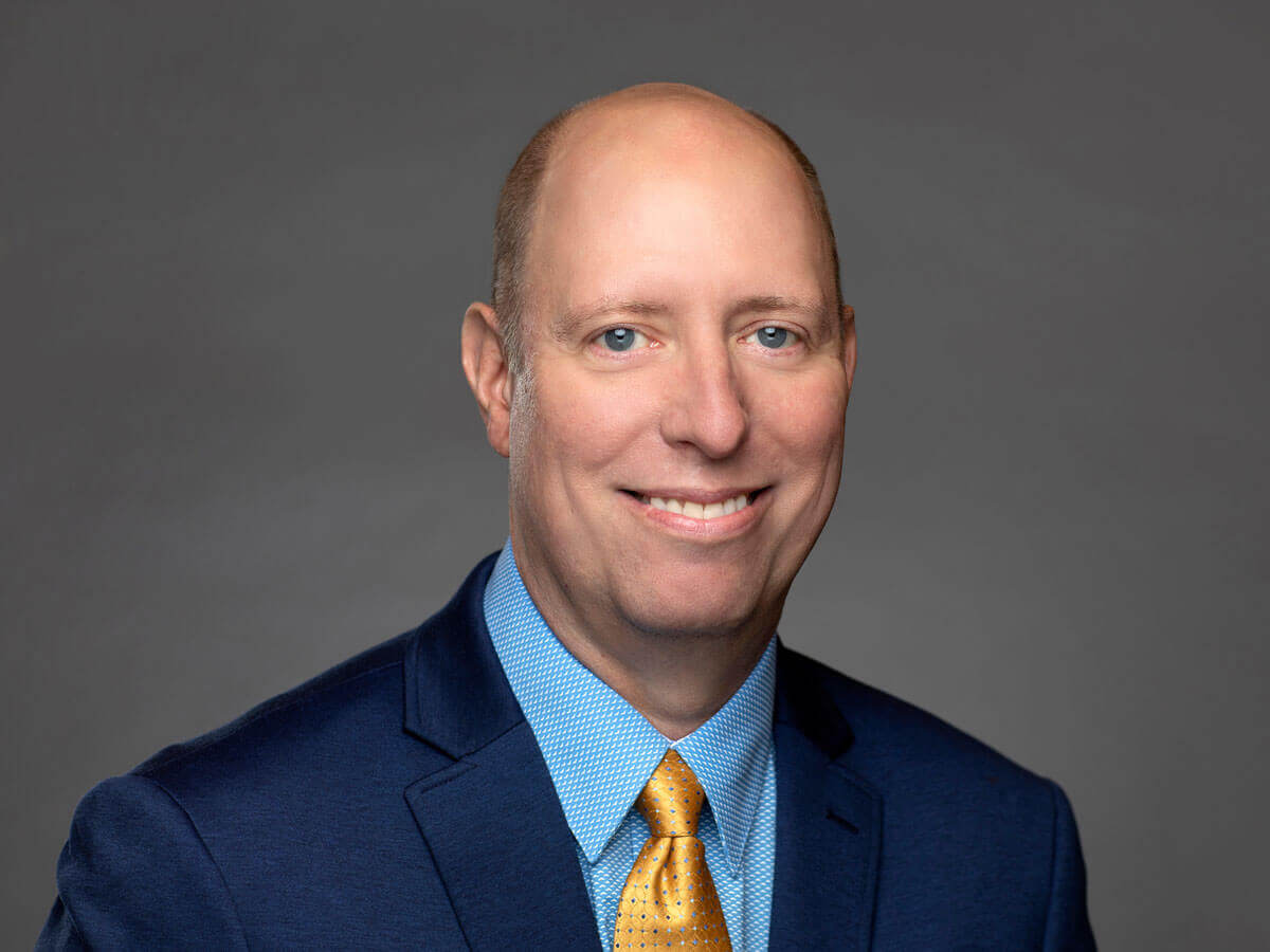 professor scott mclean headshot